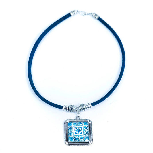 Handgefertigte Halskette mit blauem Korkseil