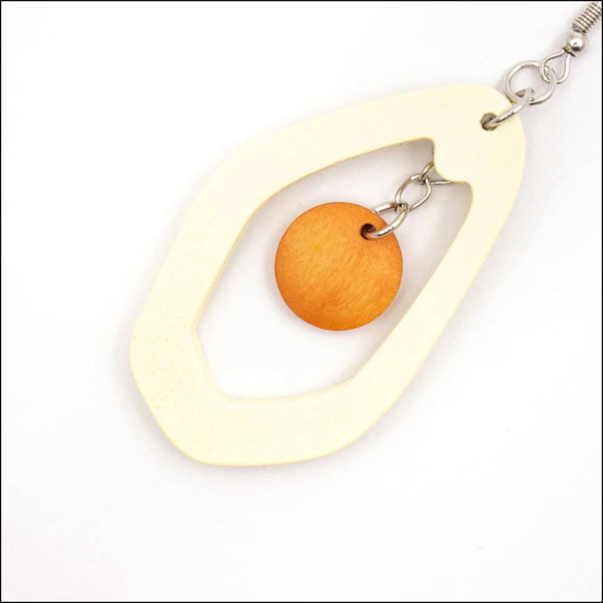 In Portugal hergestellte Ohrringe für Frauen aus Kork