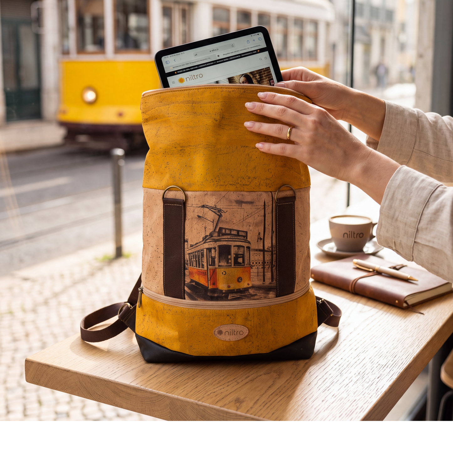 vegane Rucksack Aus premium Korkmaterial gefertig