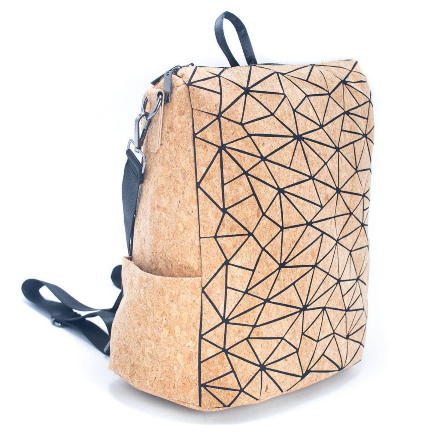 Unsere Handtaschen und Accessoires sind sehr langlebig, pflegeleicht, wasserabweisend, robust und frei von Schadstoffen.