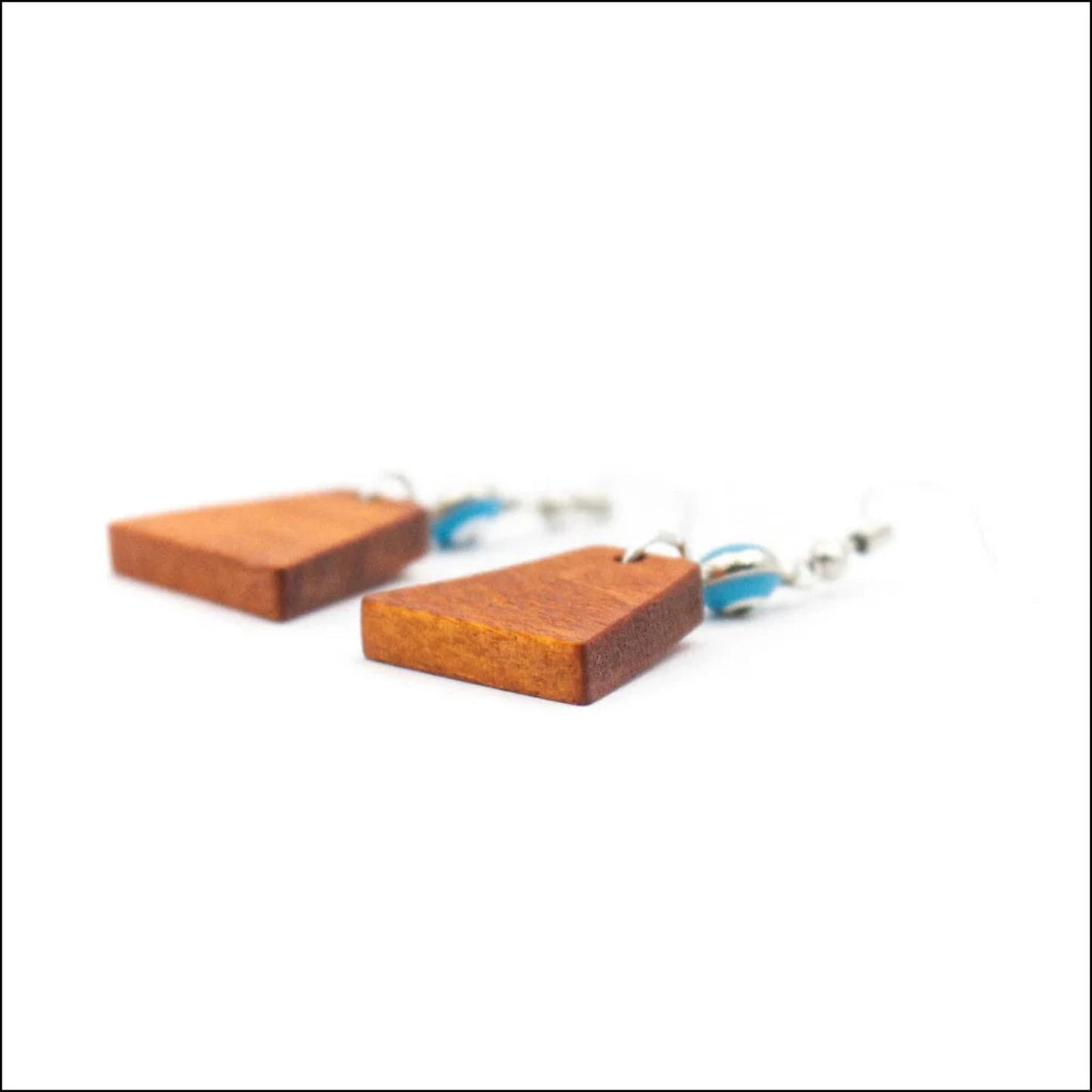 Handgefertigten Ohrringe aus blauem Korkseil